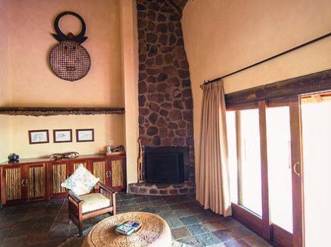 שמורת הצייד ולחפונדן Metsi Lodge מראה חיצוני תמונה